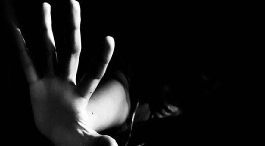 Ensar’ın önüne böyle yatılmış