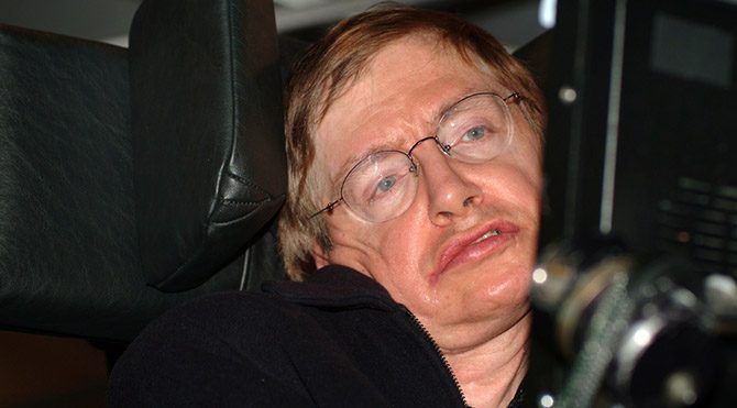 Hawking: Uzaylılar Dünya'yı istila edebilir