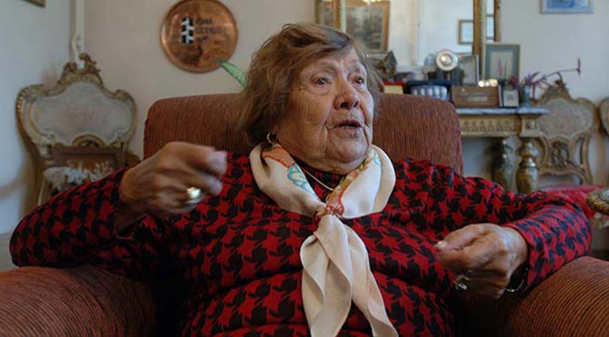 Cumhuriyet çınarı Muazzez İlmiye Çığ'dan 23 Nisan dersi!