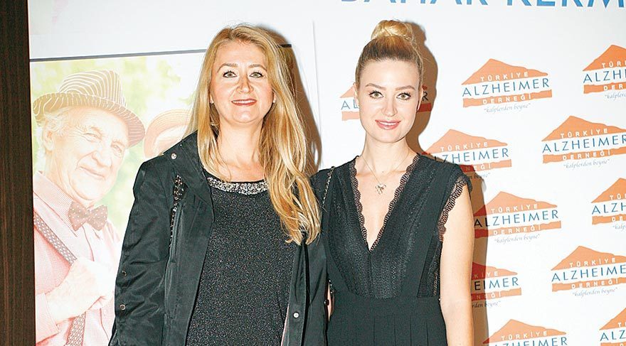 Esra Ertüre - Petek Ertüre