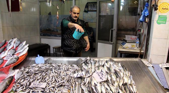 Zonguldak'ta Balık Satışları Düştü - Sözcü