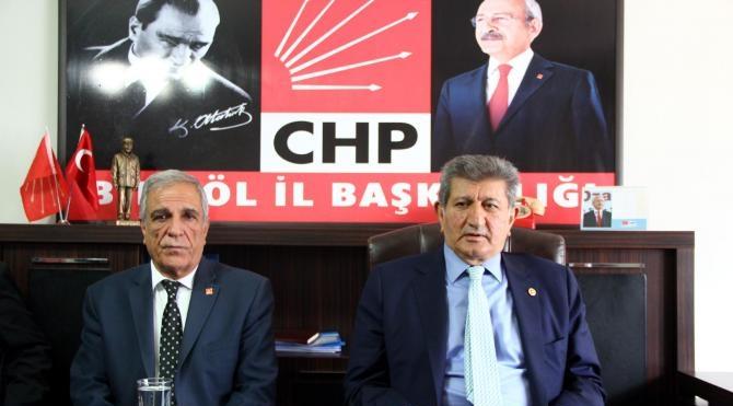 CHP'li Özcan: Anayasa, Kur'an-ı Kerim Değildir - Sözcü