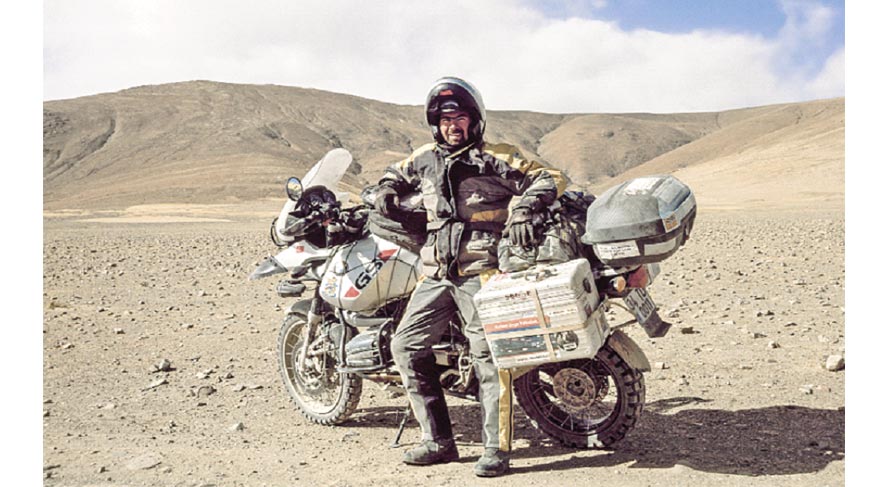 BMW’nin çıkardığı ilk R 1150 GS Adventure’la Tibet'te