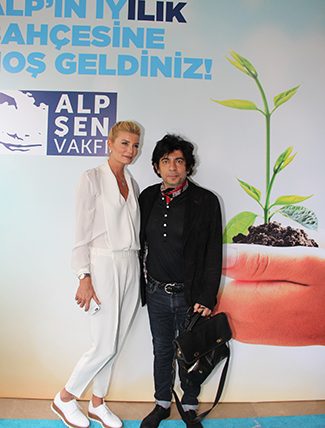 Begüm Şen, Okan Bayülgen