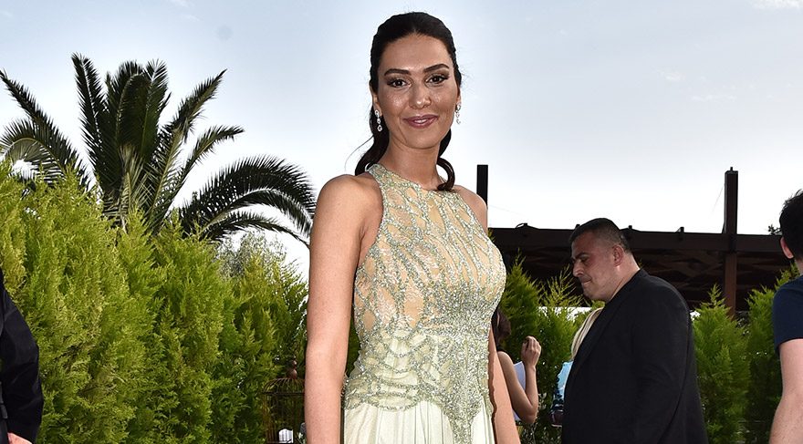 Sinem Kobal ve Kenan İmirzalıoğlu düğününde kim, ne giydi?