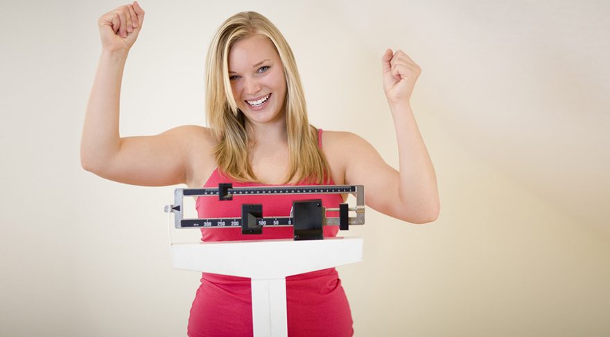 Sağlıklı beslenip doğal yollarla mide küçültülerek kilo vermek mümkün.