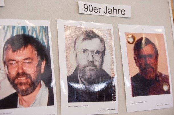 İki yıl önce ölen seri katil Manfred Seel’in gençlik hali ve 90’lı yıllardaki haliyle ilgili fotoğraflar her yere dağıtıldı. Frankfurt ve çevresindeki tüm faili meçhuller araştırılıyor.