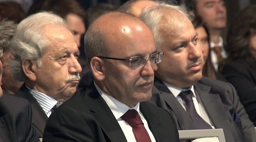 Mehmet Şimşek: Lira yüzde 40'a yakın değer kaybetti