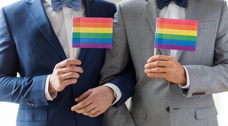 Almanya eşcinsellikten hüküm giyenlerin cezalarını silecek