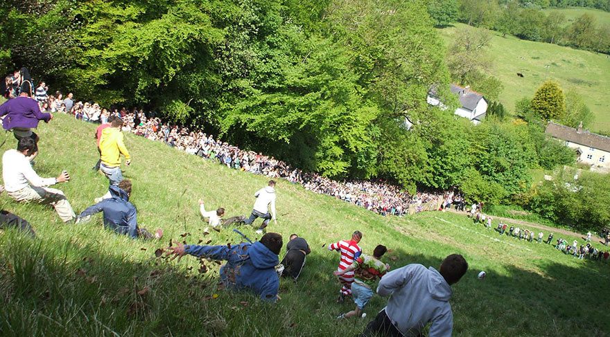 Peynir-Yuvarlama-Festivali-(1)