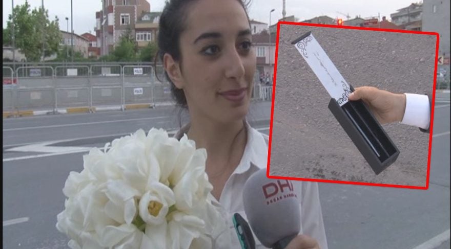 Çiçeği kaptı, ayetli kalemi aldı