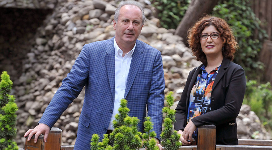 ‘Bİ­Zİ ÇAY TOP­LA­YAN­ YARGI YAR­GI­LA­YA­CAK’ CHP’li Mu­har­rem İn­ce, Ba­şak Ka­ya­’nın so­ru­la­rı­nı ya­nıt­la­dı. Do­ku­nul­maz­lık­la­rın kal­dı­rıl­ma­sı­nı de­ğer­len­di­ren İn­ce, “13 fez­le­kem var. Kim yar­gı­la­ya­cak bi­zi? Çay top­la­yan yar­gı­” de­di. 