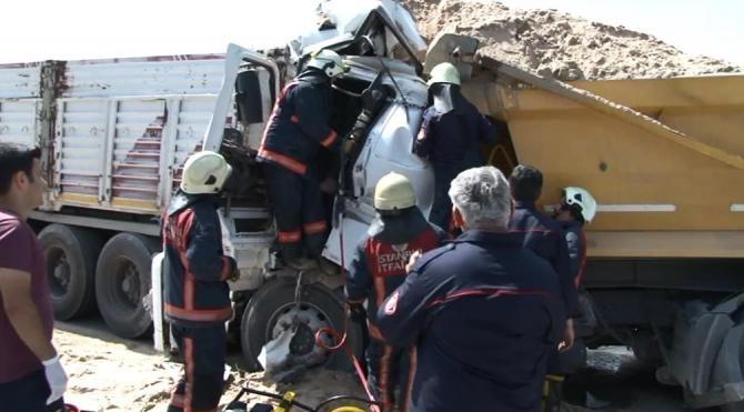 Şile'de hafriyat kamyonları çarpıştı; 1 kişi öldü