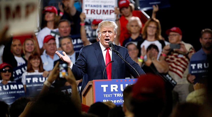 Emlâk zengini Donald Trump, Orlando katliamcısından bahsederken küfür etti