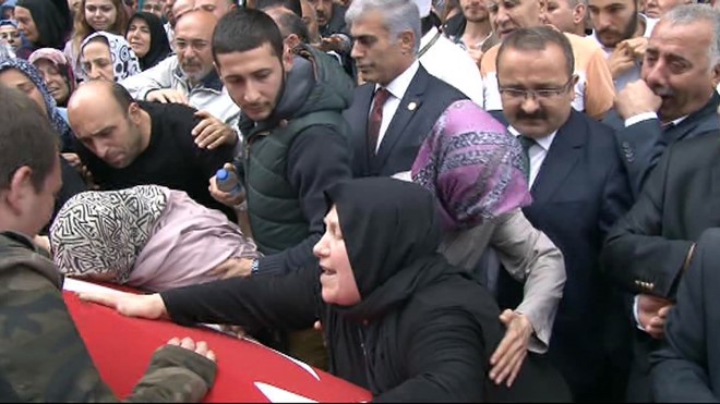 Foto: DHA / Şehit polis Gökhan Topçu'nun cenazesi