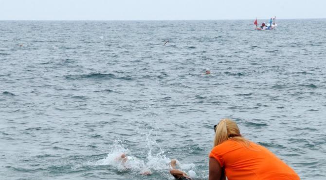Giresun Adası’ndan kıyıya açık su yüzme yarışması