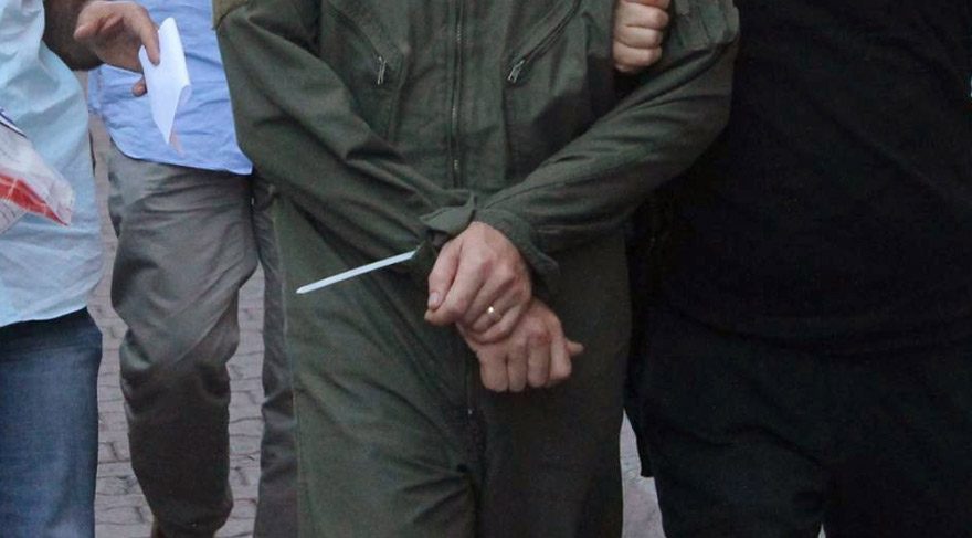 İstanbul’da 121 asker tutuklandı
