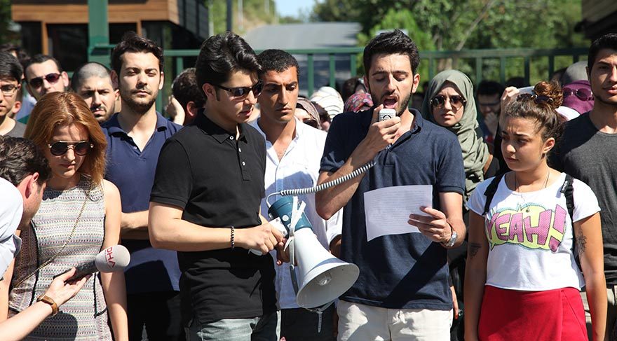 Boğaziçi Üniversitesi öğrencileri: Darbeye karşıyız