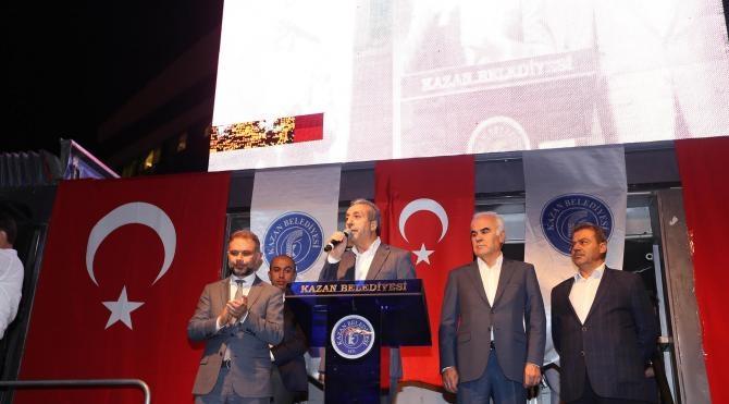 AK Parti&#39;li Mehdi Eker: Gülen&#39;in iadesinde Türkiye kararlı