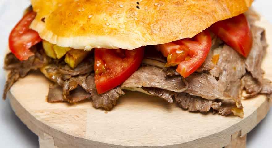 Feribot kullanana döner ayran hediye