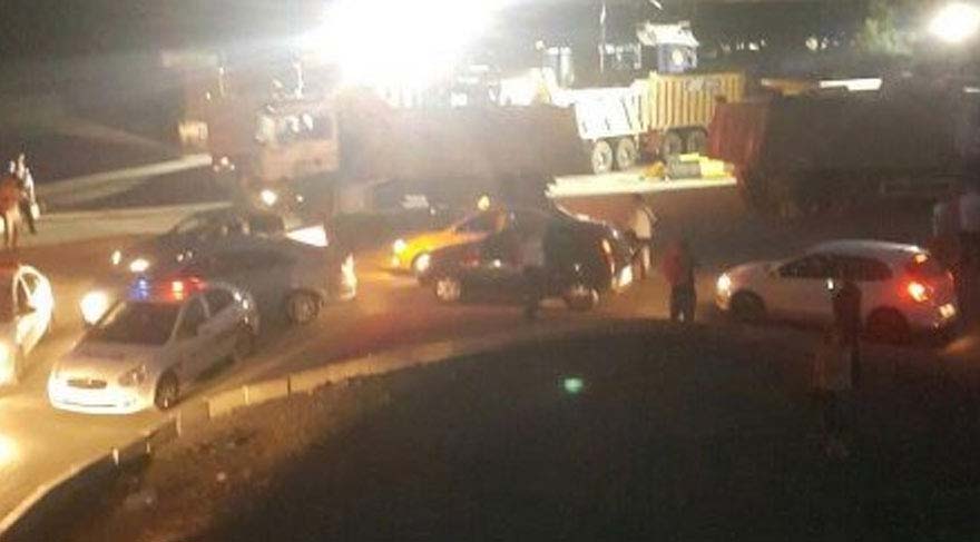 Ankara emniyeti bu söylentiyle alarma geçerken, kamyonlarla askeri kışlaların giriş çıkışları kapatıldı.