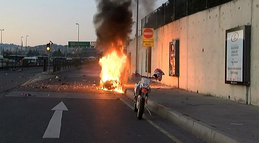 Son dakika haberi... Boğaziçi Köprüsü'nde tank atışı