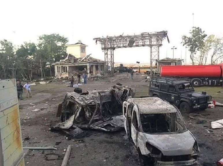 FOTO: DHA / Özel Harekat Dairesi'ne yapılan baskında pırıl pırıl 47 vatan evladımız şehit düştü. 