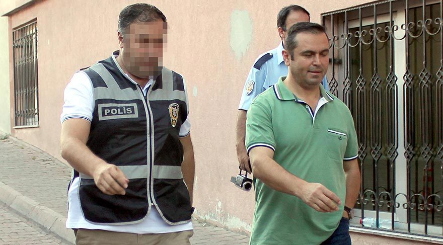 Darbe girişiminin ardından başlatılan soruşturma kapsamında Kayseri'de gözaltına alınan polisler sağlık kontrolüne getirildi.