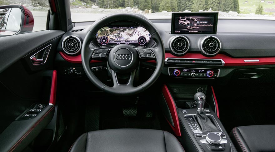 Audi sanal kokpit, okuması kolay analog göstergelere bir alternatif olarak sunuluyor.
