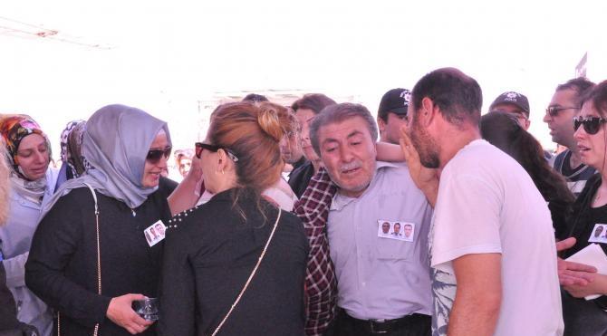 Elazığ&#39;da bombalı saldırıda şehit olan 3 polisin cenazeleri törenle uğurlandı