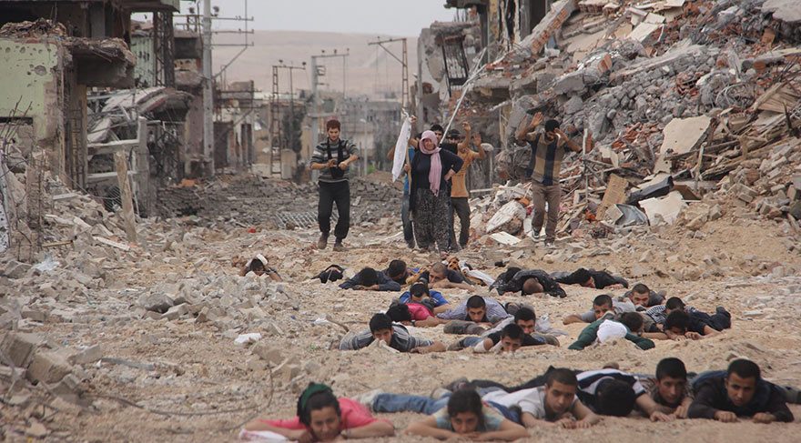 Nusaybin’de 81 gün süren operasyon sonunda, PKK tarafından kazılan 52 çukur kapatıldı, 508 barikat kaldırıldı. 75’i sağ, 571 terörist etkisiz hale getirildi. 1213 patlayıcı imha edildi.