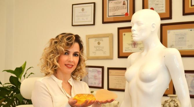 Plastik ve Rekonstrüktif Cerrahi Uzmanı  Defne Erkara : Meme büyütme ameliyatı ile kadınlar güzel göğüslere sahip olabilir