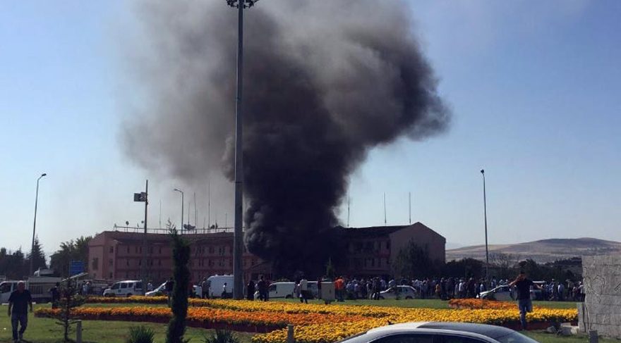 Son dakika haberleri... Elazığ'daki bombalı saldırıdan acı haberler geliyor...