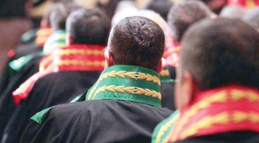 Şanlıurfa’da 20 hakim ve savcı gözaltına alındı