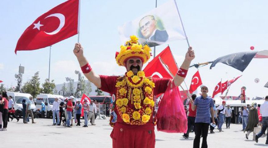 kirmiziliyenikapi880