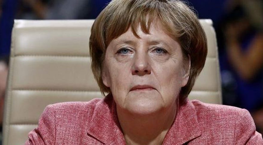 Almanların yarısı Merkel’in 4’ncü kez başbakanlığına karşı