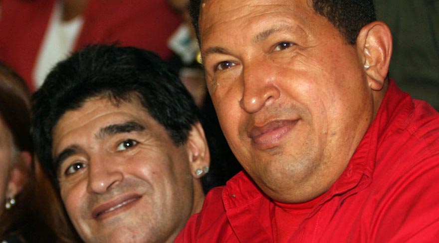 Chavez (önde) ve Maradona tedavi için Küba’yı seçti...