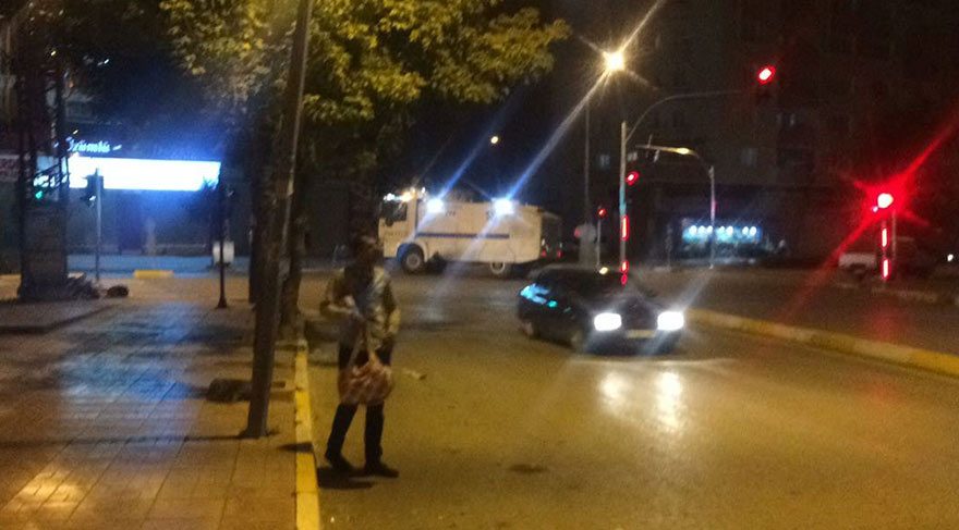 Van'da İpekyolu Emniyet Müdürlüğü'ne silahlı saldırı