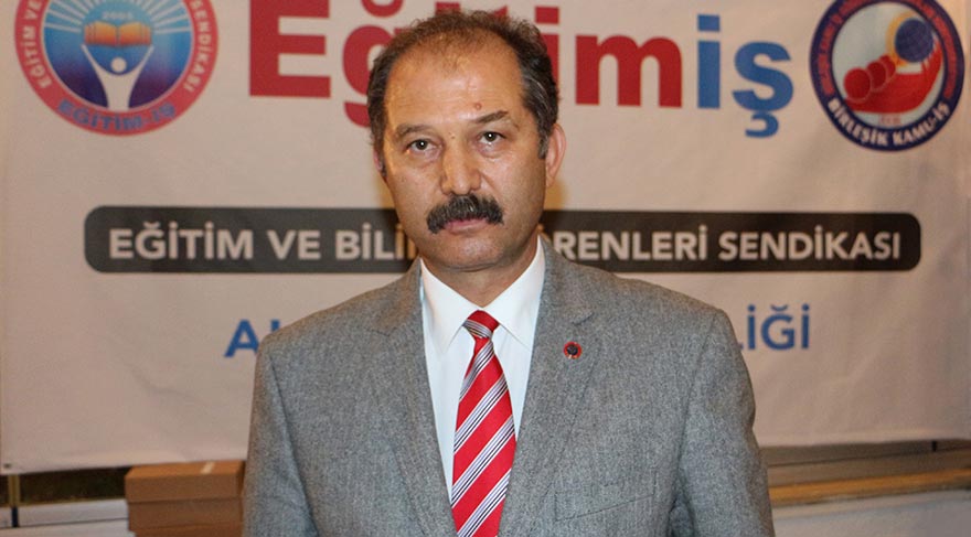 Eğitim-İş Genel Başkanı Veli Demir