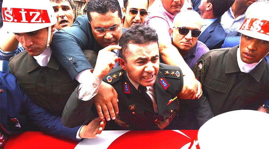 Yarbay Mehmet Alkan TSK'dan ihraç edildi