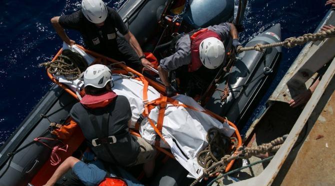 "Libya Sahil Güvenlik ekipleri, sığınmacı botuna saldırdı" iddiası