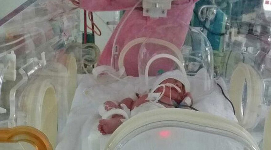 Kaan bebeğe süt annesinin haricinde süt verilmemiş