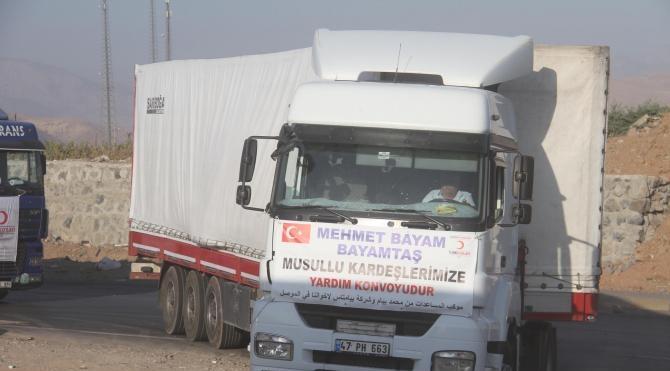 Kızılay, Musul&#39;dan göç edenlere 20 TIR yardım gönderildi