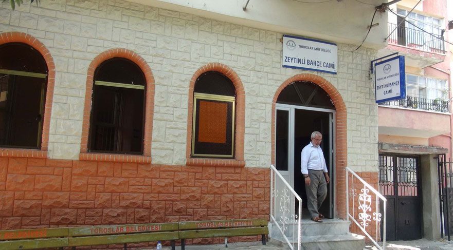 Öğretmen oğlu FETÖ suçlamasıyla tutuklanan imam intihar etti