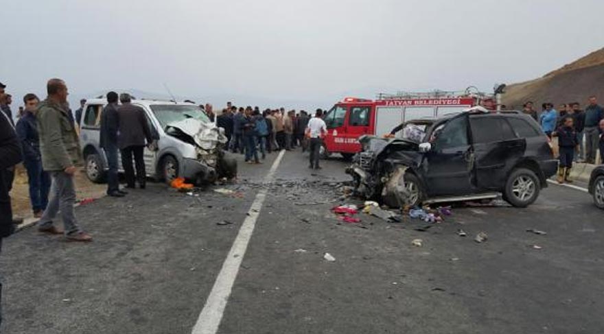Bitlis'te korkunç kaza: 2 ölü 5 yaralı