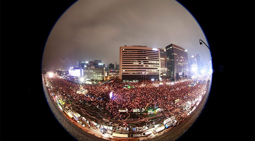 Milyonlar sokakta, Cumhurbaşkanı'nın istifasını istiyor