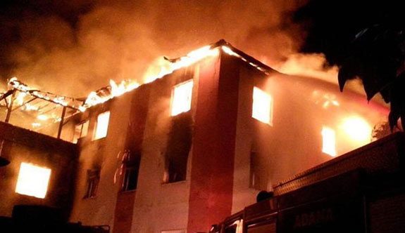 Adana Aladağ'da öğrenci yurdunda yangın faciası
