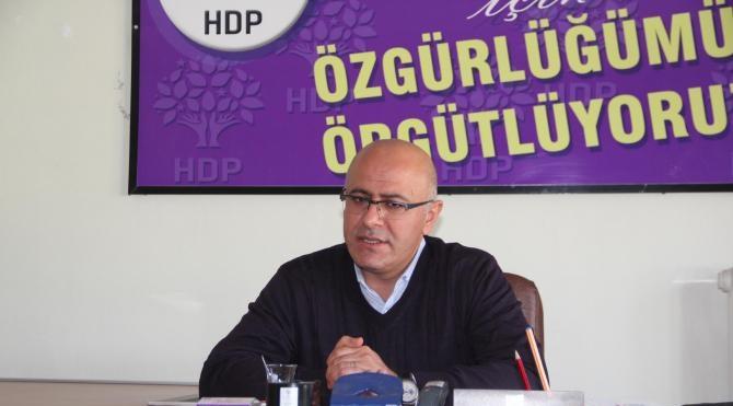 HDP&#39;li Özsoy: Terörist dedikleri insanın fezlekeleriyle, insanları cezaevine gönderiyorlar