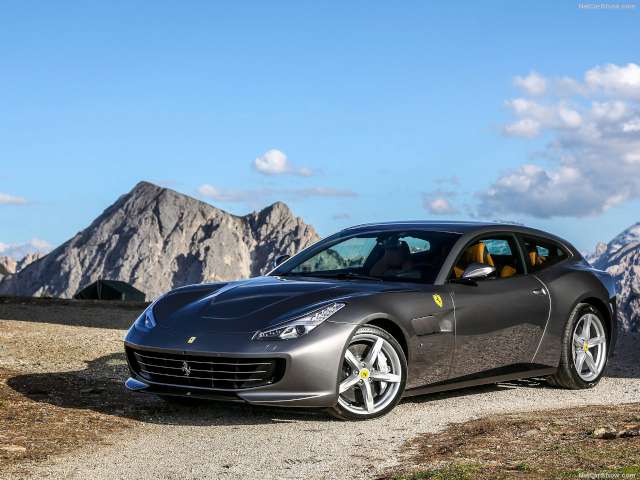 ferrari-gtc4_lusso-2017-1280-02