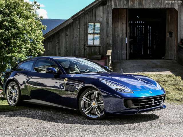 ferrari-gtc4_lusso-2017-1280-03